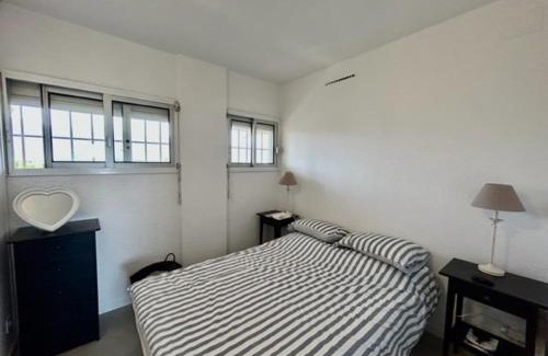 Argeles Plage Apartment | Appartement T2 cabine avec parking sécurisé à 200m de la plage - FR-1-388-178