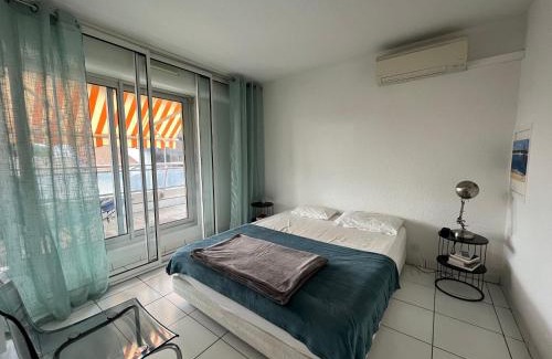 Le Moulleau Apartment | Appartement T3 Front de Mer avec Terrasse, Parking et Accès Direct Plage au Moulleau - FR-1-374-212
