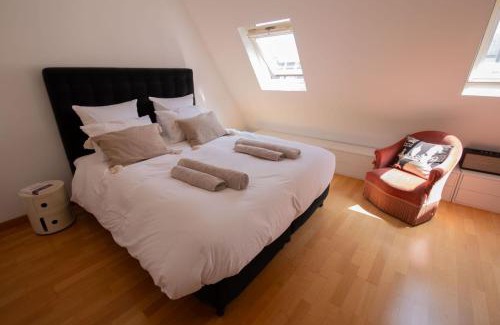 Champs-Elysees Apartment | Appartement Triangle d'Or