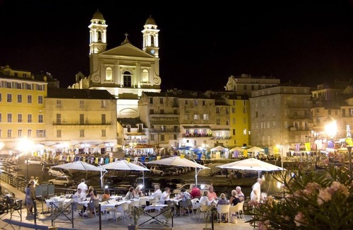 Bastia Apartment | AppartementT3 étage, en campagne, vue mer, piscine, Bastia, calme (2Glits)