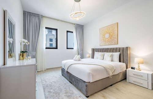 Umm Suqeim 3 Apartment | Appealing 1BR Apartment in Asayel 2, Umm Suqeim by Deluxe Holiday Homes