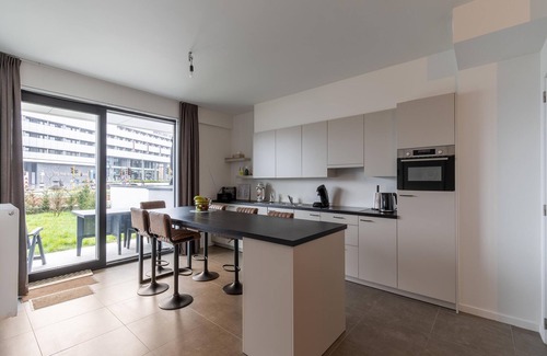 Blankenberge Apartment | Appealing apartment in Blankenberge with terrace