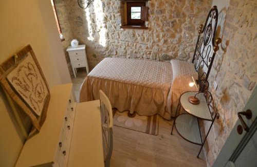 Petrella Guidi Apartment | Appealing Apartment in Petrella Guidi with near Centre