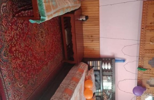 Kumharsain House | Apple cherry farm stay
