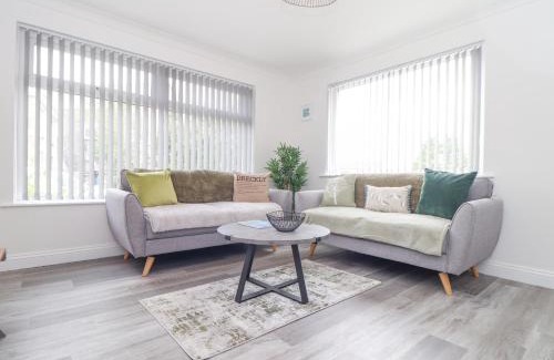Lanner House | Apple Tree Bungalow