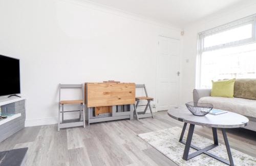 Lanner House | Apple Tree Bungalow