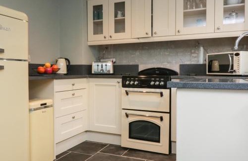 Aveton Gifford House | Apple Tree Cottage