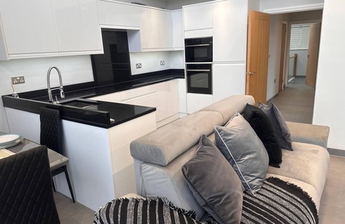 North Stifford Apartment | Apple Tree House, A family friendly and unique apartment.