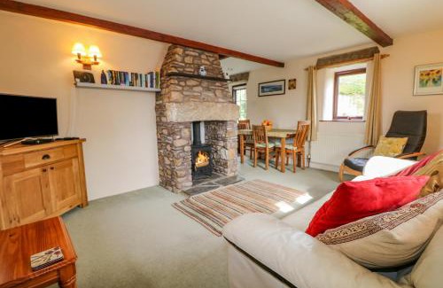 Port Isaac House | Applestore