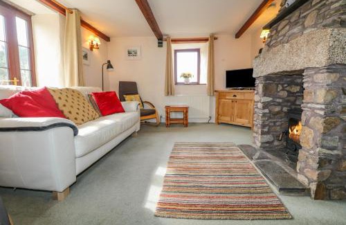 Port Isaac House | Applestore