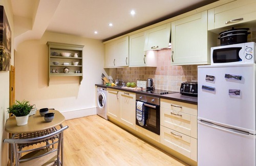 Troutbeck House | APPLETHWAITE COTTAGE, family friendly, with open fire in Troutbeck