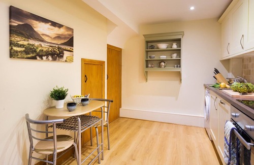 Troutbeck House | APPLETHWAITE COTTAGE, family friendly, with open fire in Troutbeck