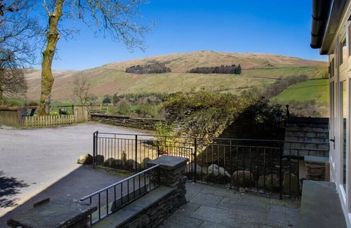 Troutbeck House | APPLETHWAITE COTTAGE, family friendly, with open fire in Troutbeck