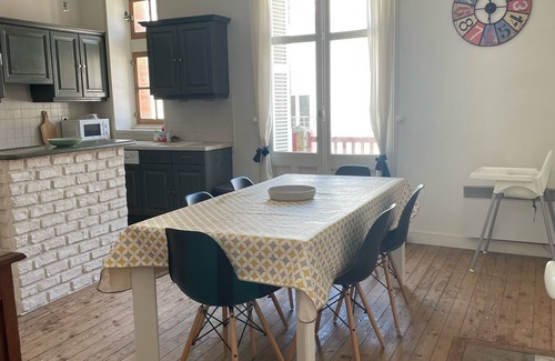 Les Sables d'Olonne Apartment | Appt 3ch/7 pers in the heart of the sands 200m from the beach