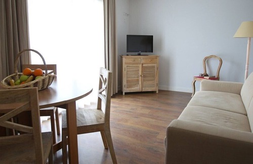 Lagord Condo | Appt cosy au calme | Centre bien-être & piscine