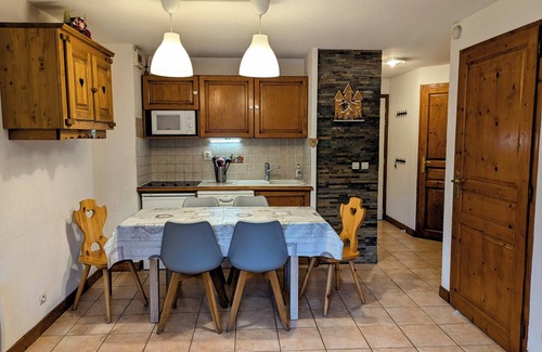 Praz-sur-Arly Apartment | Appt SUD vue Pistes 7/8 Personnes 250m Pistes Praz sur Arly