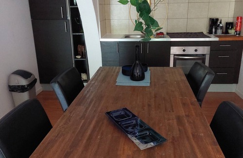 Sorede Apartment | appt3 Between sea and mountains, beautiful apartment, swimming pool, botanical garden.