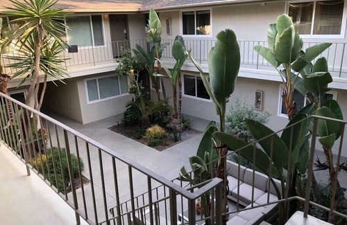 Carpinteria Apartment | Apt 14: beautiful unit steps to the beach