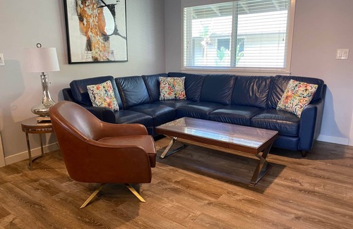 Carpinteria Apartment | Apt 14: beautiful unit steps to the beach