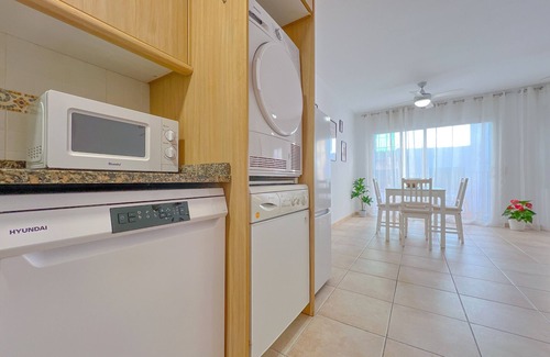 Blanes Apartment | Apt. 2 pax 200 m from the beach, free wifi - Blanes. Vivalidays Angels.
