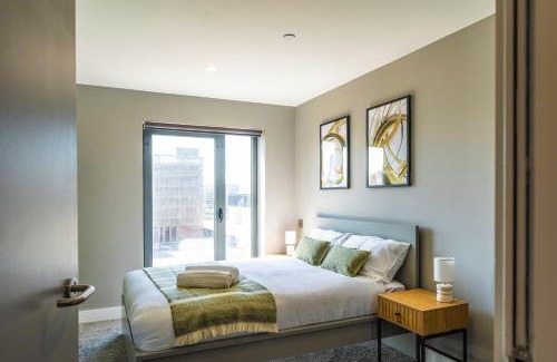The Docks Apartment | Apt 22, Stylish 2-Bedroom Haven