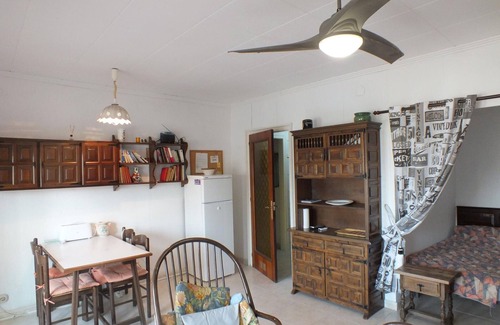 Santa Margarida Apartment | Apt for 4, pool, beach and garden, Roses