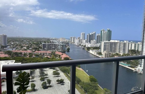 Hallandale Beach Apartment | Apt w/Incredible view, Beach Service and Pool