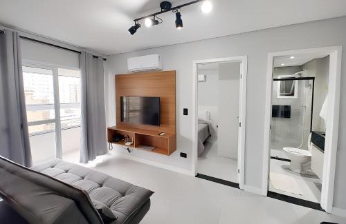 Caicara Apartment | Apto com lazer completo, piscina, ar, mercadinho e pet friendly a 1 min da praia