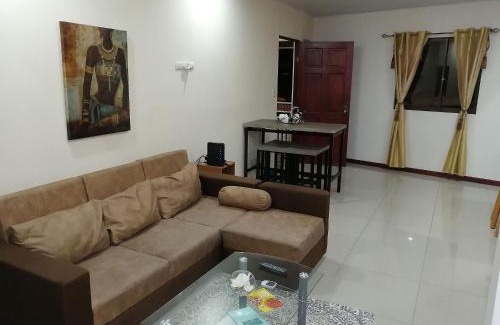 Santa Lucia Apartment | Aptos Casa Caribe, habitaciones privadas en aptos compartidos & aptos completos con auto entrada
