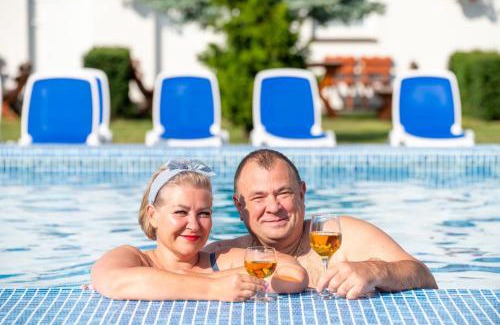 Darlowko House | Aqua Fun Domki z Basenem