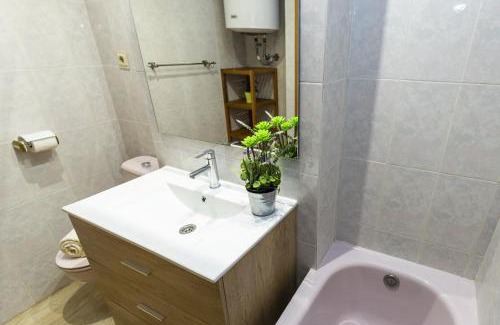 La Pineda Apartment | AQUAMARINA A HomeStay By Turismar
