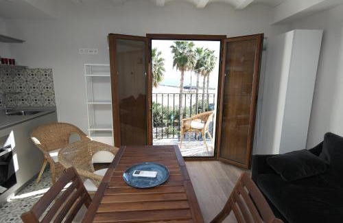 Old Town Apartment | AR28-2, Bonito apartamento en primera línea
