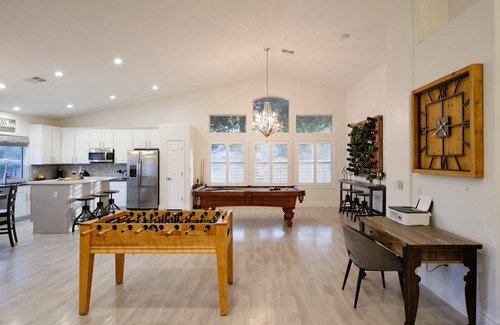 Arabian Crest Cottage | Arabian Nights - Private Pool - Hot Tub - Games!
