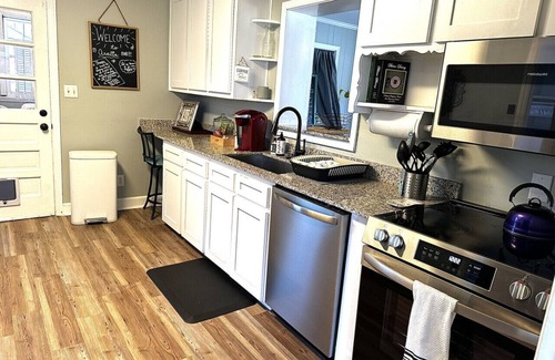 Rosewood House | Aralia-5Min. to Williams-Brice/10Min. to Ft.Jackson