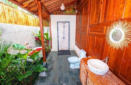 Pejeng Apartment | Araminta wooden villa