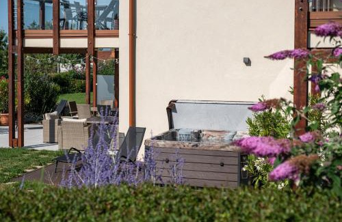 Balatonakali Apartment | Aranymandula apartmanok