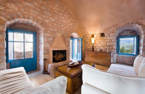 Omales Apartment | Arapakis Historic Castle