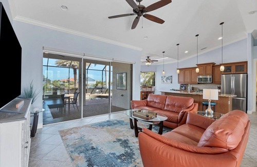 South Gulf Cove House | ARC8138 Summary: Sout