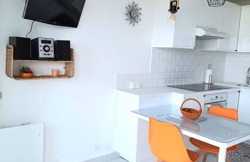 Arcachon Apartment | Arcachon beautiful 12m2 terrace with Harbour View and beach Classified 3 *