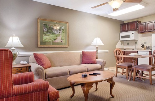 Williamsburg Condo | Arcade, "William & Mary" , Water Country, Wyndham Kingsgate