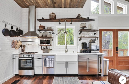 East Side Apartment | Archimedes Nest at The Emu Ranch