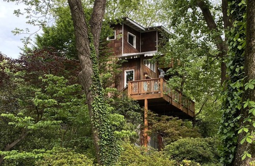 East Side Apartment | Archimedes Nest at The Emu Ranch