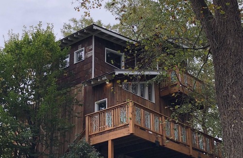 East Side Apartment | Archimedes Nest at The Emu Ranch