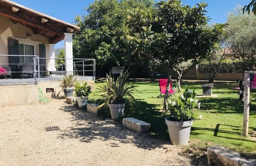 Cheval-Blanc House | Architect-designed house at the foot of the Luberon