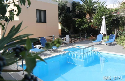 Daratsos Apartment | Architect's Apartments