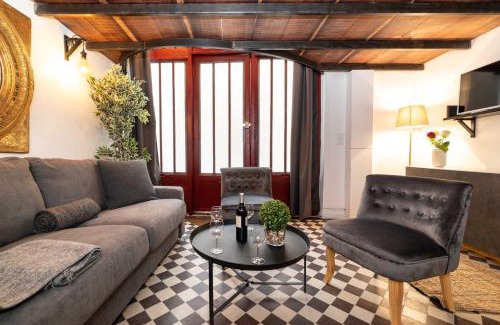 Porte-Saint-Martin Apartment | Architect's Triplex - Haut Marais