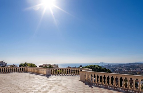 Teia Villa | Architectural jewel between sea and mountains