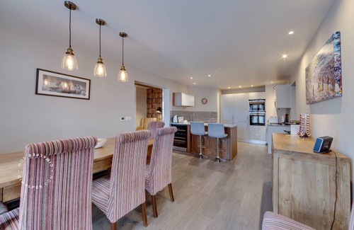 Arc-1950 Apartment | Arcs 1950 - Beautiful ski in ski out 4-bedroom apartment for 10 people