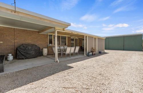 Ardrossan Hotel | Ardrossan Hotel Motel