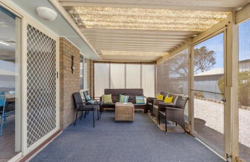 Ardrossan Hotel | Ardrossan Hotel Motel